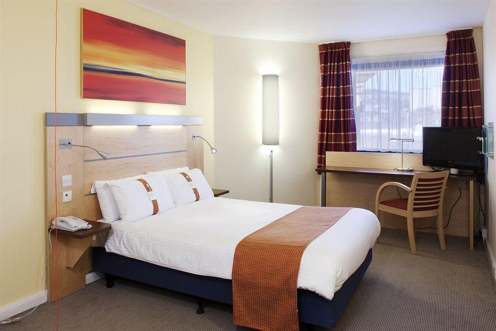 Holiday Inn Express Dundee By Ihg Bilik gambar